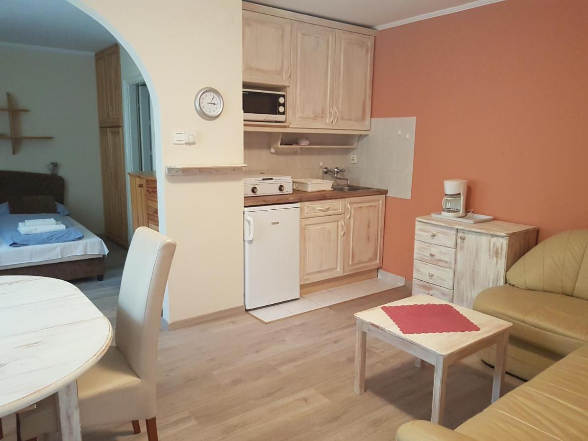 Marie Apartment Megujult - Renewed Hévíz المظهر الخارجي الصورة